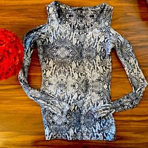 Guess Top, Size  XS
